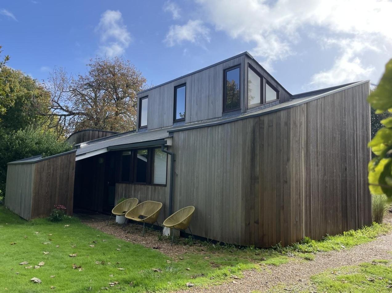 Unique & Rural Child Friendly Annexe With Large Gardens, Games & Tennis Court - Chichester Holiday Properties Exterior foto