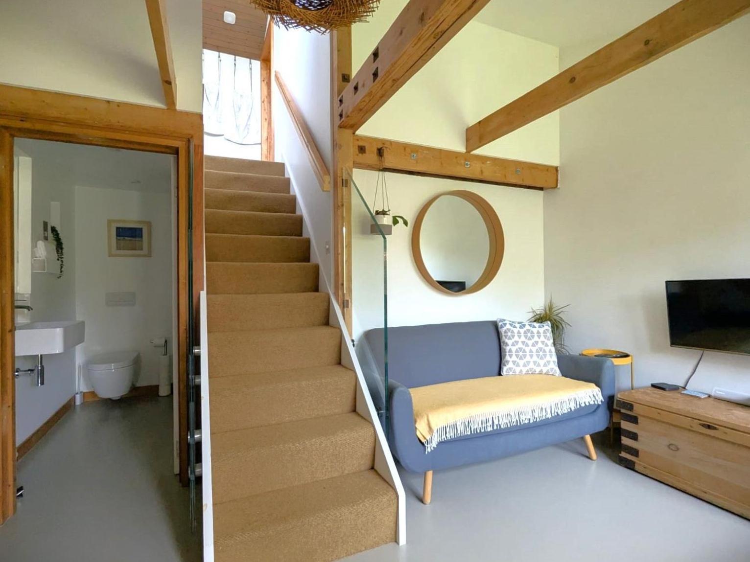 Unique & Rural Child Friendly Annexe With Large Gardens, Games & Tennis Court - Chichester Holiday Properties Exterior foto